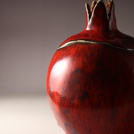 Eboracum Ceramic Pomegranate Candle
