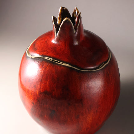 Eboracum Ceramic Pomegranate Candle