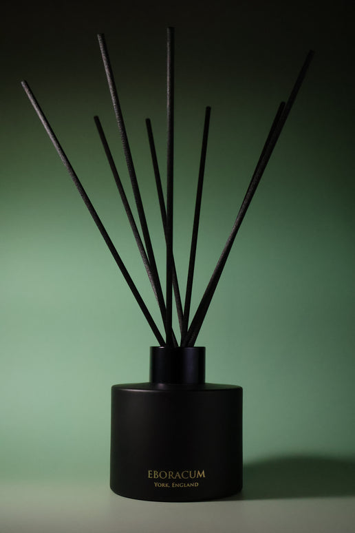 Mint, Ginger and Tobacco reed diffuser